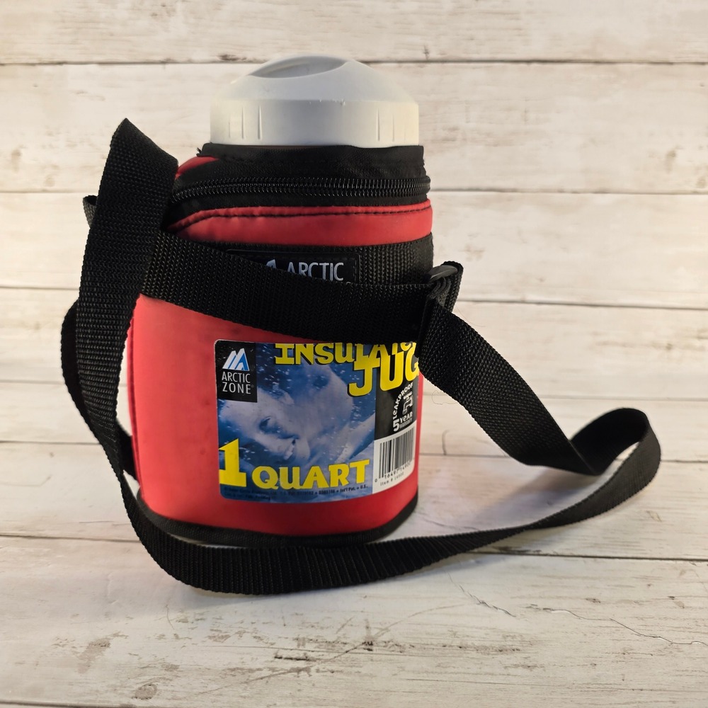 Arctic Zone‎ Insulated Water Jug 1 Qrt Red Zipped Sleeve Shoulder Strap Flip Top
